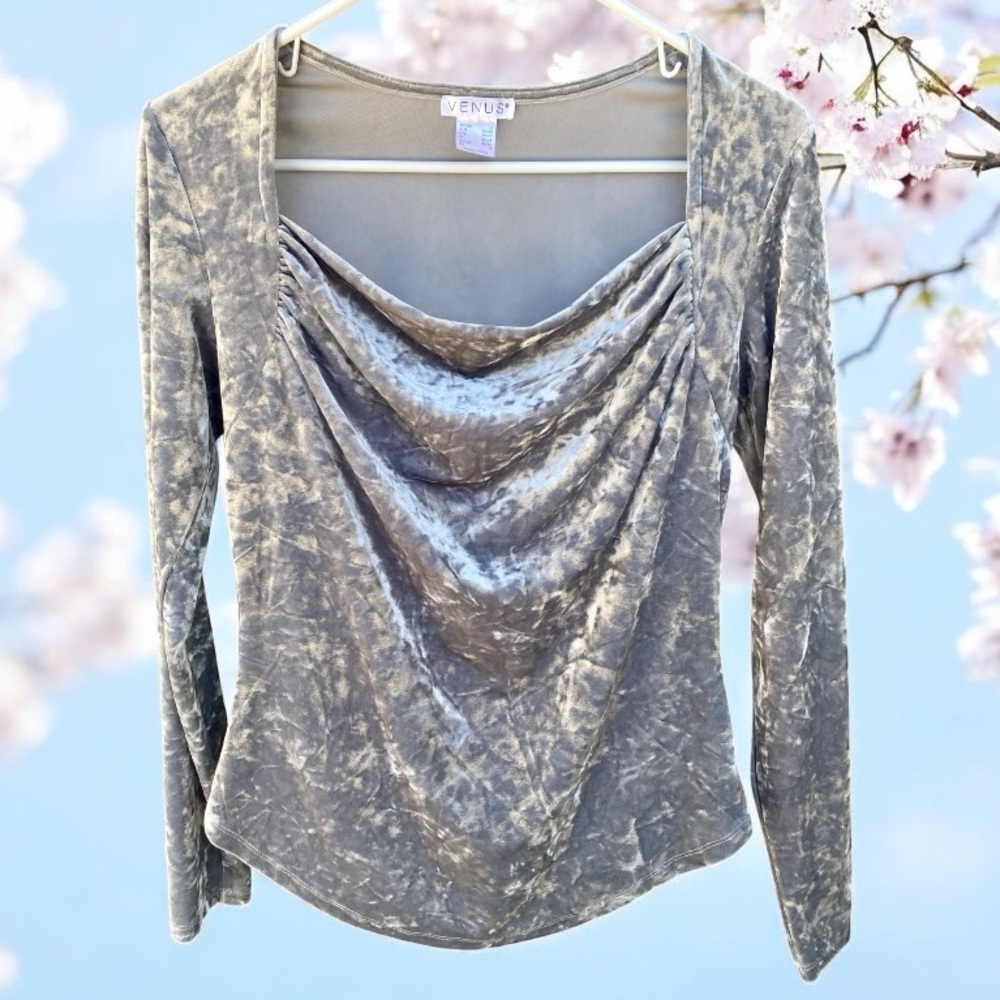 VENUS | Women’s Size Small | Silver-Gray Crushed Velour | Long Sleeve Top